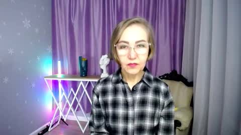 Snapshot of queen_a_n_i chatting on 11.14.25 A N I Ill be here on December 1st online show from 11.14.25