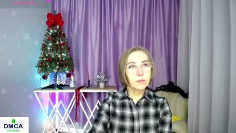 Snapshot of queen_a_n_i chatting on 01.08.26 A N I Ill be here on December 1st online show from 01.08.26