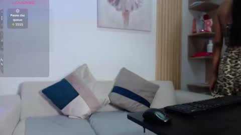 Snapshot of queen_adhara chatting on 06.27.26 ANTONELLA online show from 06.27.26
