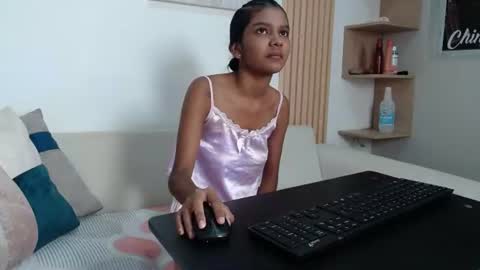 Snapshot of queen_adhara chatting on 07.17.26 ANTONELLA online show from 07.17.26