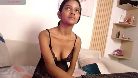 Snapshot of queen_adhara chatting on 07.31.26 ANTONELLA online show from 07.31.26