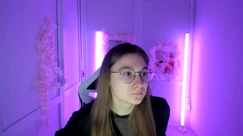 Amelie online show from 05.04.26