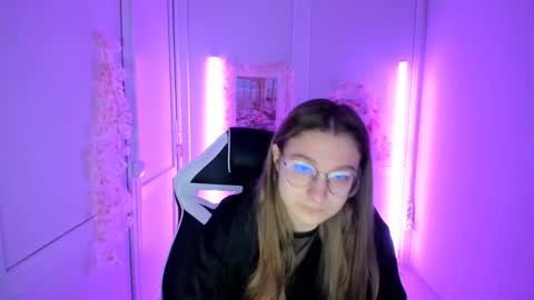 Amelie online show from 05.18.26