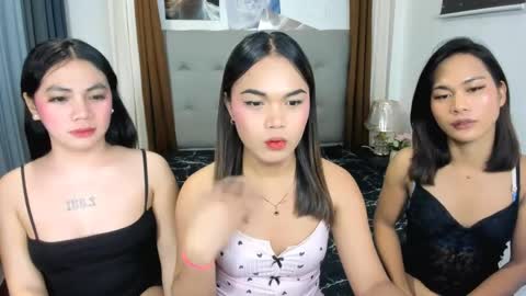 Snapshot of queen_arnie4utsxxx chatting on 04.12.26 Arnie online show from 04.12.26