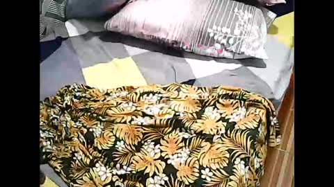 Snapshot of queen_ava05 chatting on 10.21.25 queen_ava05 online show from 10.21.25