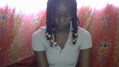 Snapshot of queen_banice chatting on 10.09.25 queen_banice online show from 10.09.25