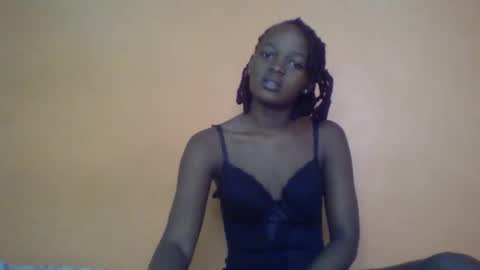 Snapshot of queen_banice chatting on 02.21.26 queen_banice online show from 02.21.26