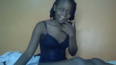 Snapshot of queen_banice chatting on 02.21.26 queen_banice online show from 02.21.26