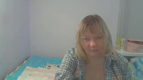 Snapshot of queen_jane8 chatting on 11.14.25 queen_jane8 online show from 11.14.25