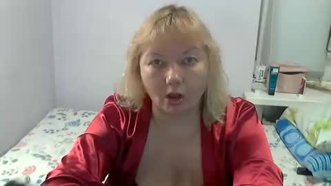 Snapshot of queen_jane8 chatting on 06.10.26 queen_jane8 online show from 06.10.26