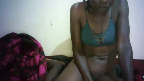 Snapshot of queen_joan chatting on 02.04.25 queen_joan online show from 02.04.25