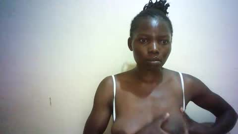 Snapshot of queen_joan chatting on 02.21.25 queen_joan online show from 02.21.25