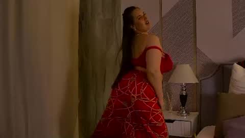 Snapshot of queen_monica chatting on 06.19.26 Monica online show from 06.19.26