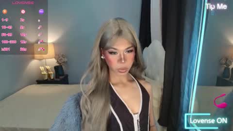 Snapshot of queen_nicolexxx chatting on 11.05.25 queen_nicolexxx online show from 11.05.25