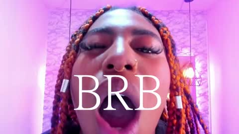 Snapshot of queen_perla_ chatting on 01.15.25 online show from 01.15.25