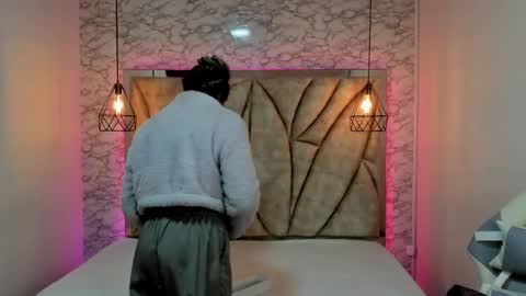 Snapshot of queen_perla_ chatting on 01.26.25 online show from 01.26.25