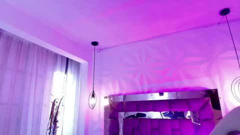 Snapshot of queen_perla_ chatting on 07.17.26 online show from 07.17.26