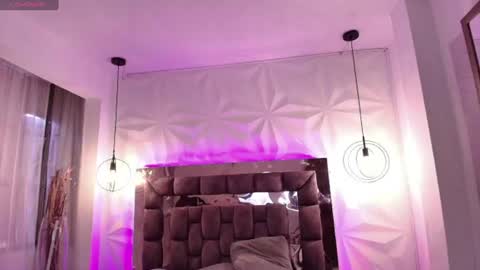 Snapshot of queen_perla_ chatting on 07.29.26 online show from 07.29.26
