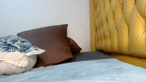 Snapshot of queen_tweakingbae chatting on 07.01.26 valdonte online show from 07.01.26