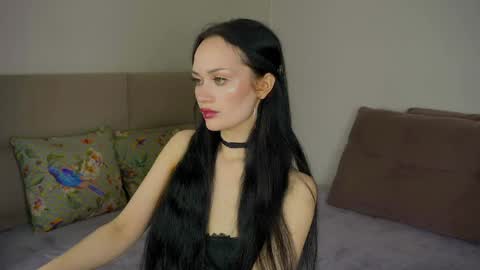 Snapshot of queenaliss chatting on 05.10.26 Your world and the universe Aliss online show from 05.10.26