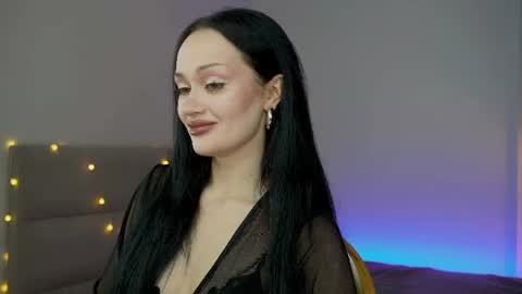 Snapshot of queenaliss chatting on 06.14.26 Your world and the universe Aliss online show from 06.14.26