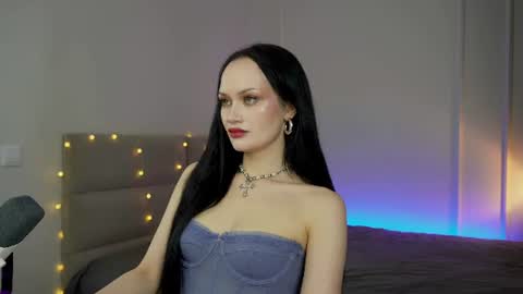 Snapshot of queenaliss chatting on 07.09.26 Your world and the universe Aliss online show from 07.09.26