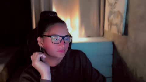 Snapshot of queenarthalia chatting on 12.13.25 ARTHA online show from 12.13.25