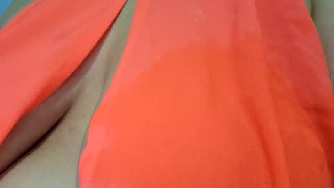 queenbea1369 online show from 12.17.24