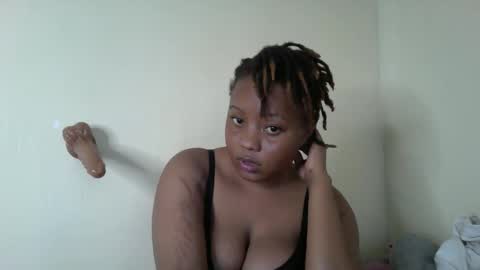 queen online show from 11.10.25