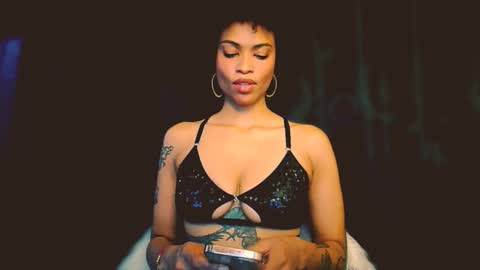 Sweet Goddess online show from 11.19.25