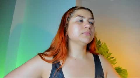 Snapshot of queengrett chatting on 05.18.26 Queen online show from 05.18.26