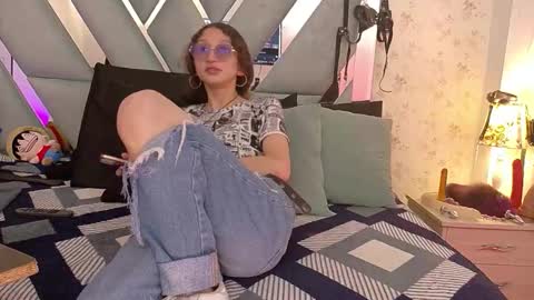 QUEENJEENN online show from 02.04.26