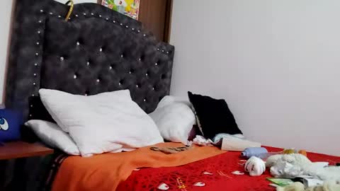 QUEENJEENN online show from 07.02.26