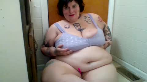 Snapshot of queenjezabel444 chatting on 12.24.24 QueenJezabel online show from 12.24.24