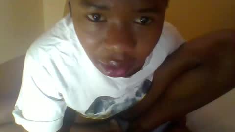 Snapshot of queenleona61 chatting on 11.24.25 queenleona61 online show from 11.24.25