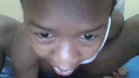 Snapshot of queenleona61 chatting on 03.19.26 queenleona61 online show from 03.19.26