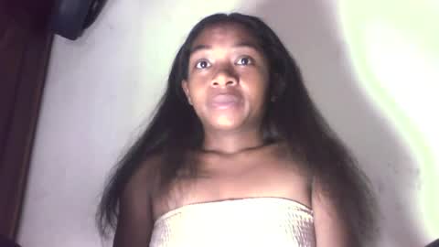 queennaya online show from 06.24.26