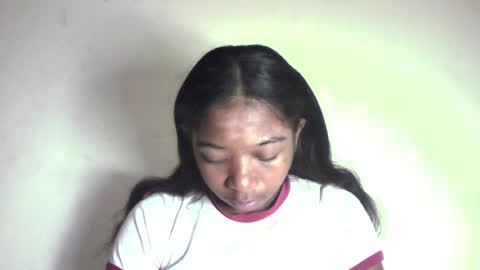 queennaya online show from 07.08.26