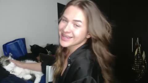 Nico online show from 03.04.25