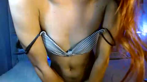 queennira online show from 05.07.26