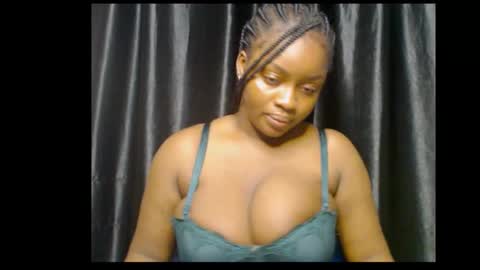 Zoey online show from 10.26.25