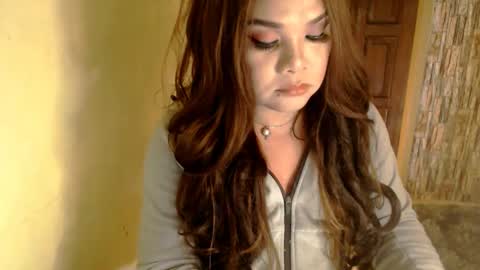 Snapshot of queenofdominant chatting on 01.09.25 kesh online show from 01.09.25