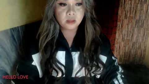 Snapshot of queenofdominant chatting on 11.11.25 kesh online show from 11.11.25