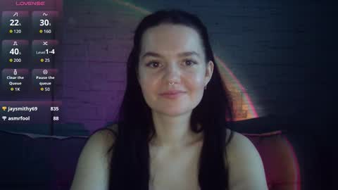 Snapshot of queenofmodels chatting on 02.03.26 QueenOfModels online show from 02.03.26