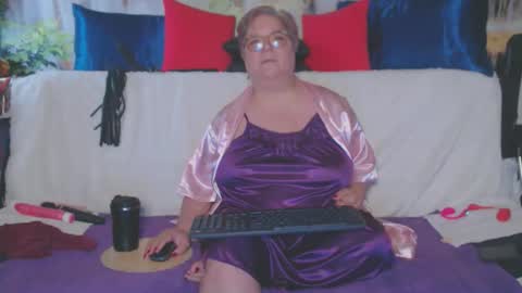 QueenPammy online show from 02.11.26