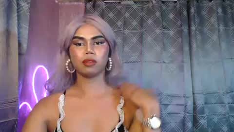 queenpinayebony_xx online show from 04.19.26