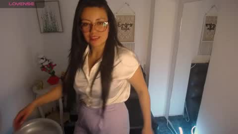 queenrose94 online show from 05.12.26
