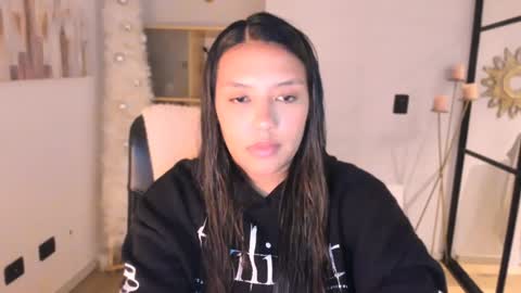 Val  -  online show from 01.14.25