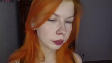 Snapshot of quennabrucker chatting on 06.17.26 Tate online show from 06.17.26