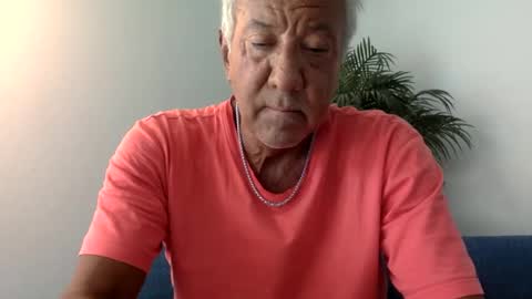 Snapshot of quest_one chatting on 01.08.25 Jim online show from 01.08.25